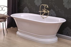 oval bathtub