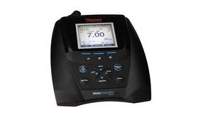 handheld pH meter
