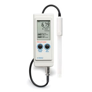 handheld pH meter 1