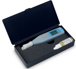 handheld pH meter
