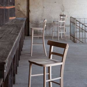 contemporary bar chair 1