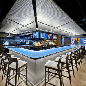 bar counter / glass / L-shaped / curved