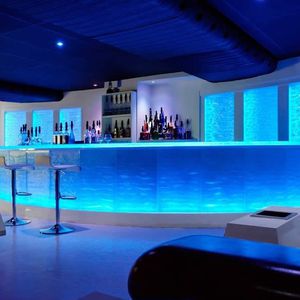 bar counter 1