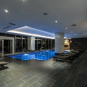 one-piece swimming pool 1