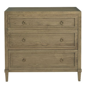traditional chest of drawers