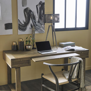 free-standing desk