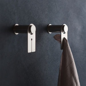 towel ring / wall-mounted / stainless steel