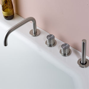 double-handle bathtub mixer tap