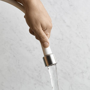 round hand shower
