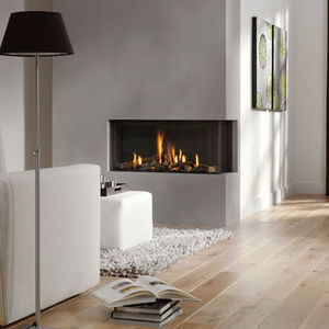 gas fireplace / contemporary / closed hearth / corner