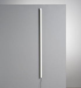 contemporary wall light