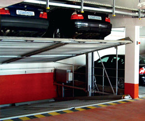 inclined parking platform