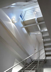 wall-mounted spotlight 1