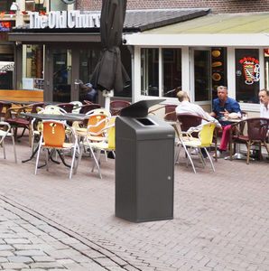public trash can 1