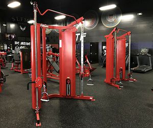 lat pulldown weight training machine 1