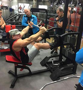 lat pulldown weight training machine 1