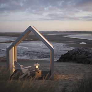 public space shelter