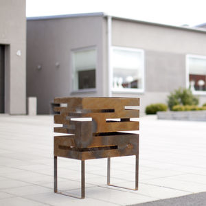 wood-burning fire pit
