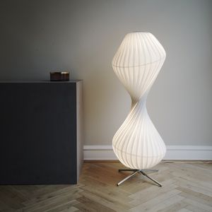 floor-standing lamp