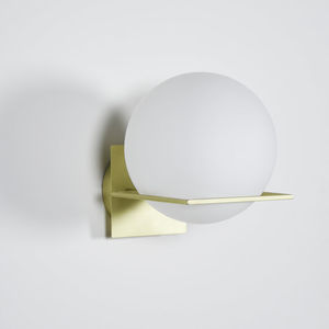 contemporary wall light