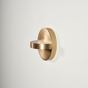 contemporary wall light