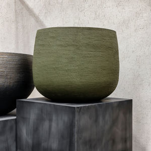 terracotta planter 1