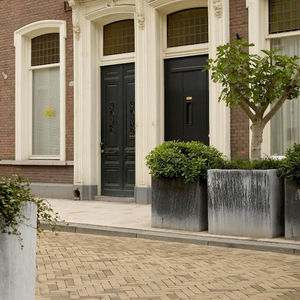 zinc planter