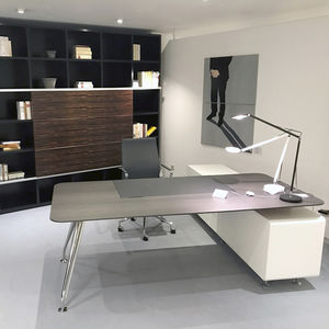 executive desk 1