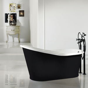 oval bathtub 1