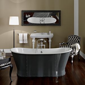 free-standing bathtub