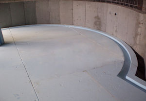 outdoor swimming pool