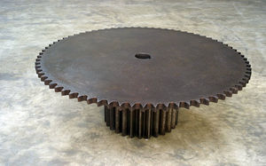 classic coffee table / metal / round