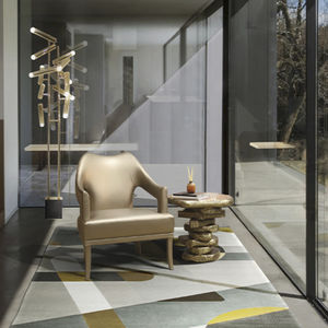 floor-standing lamp