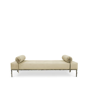 traditional daybed