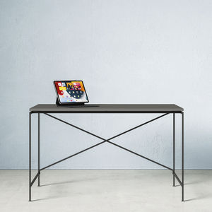 free-standing desk
