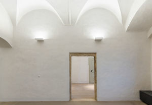 modern wall light