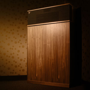 floor-standing speaker 1