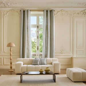 vertical curtain 1