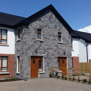 Concrete wall cladding - CLASSIC : HIGHLAND BLEND GOLD - Mathios SA ...