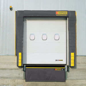 loading dock shelter 1