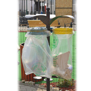 public trash can