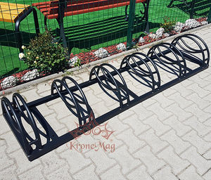 floor-mounted bike rack 1