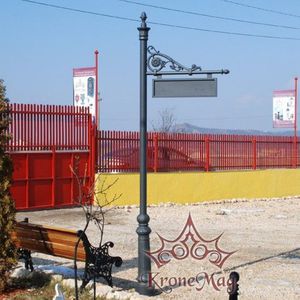 floor-mounted signboard / cast iron / orientation / outdoor