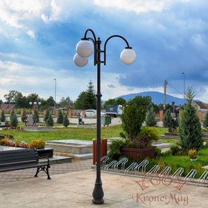 urban lamppost / traditional / cast iron / metal-halide