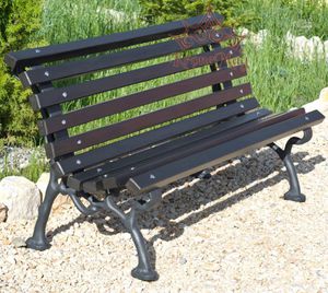 traditional garden bench