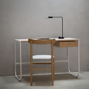 free-standing desk