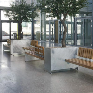 galvanised steel planter 1