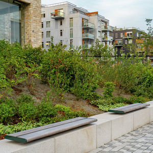 traditional public bench 1