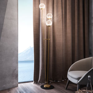 floor-standing lamp