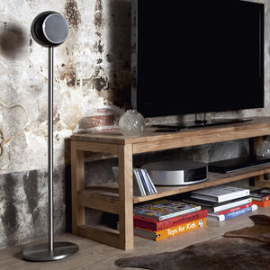 metal speaker stand